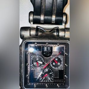 This Oakley Minute Machine Watch is luxurious, titanium, sapphire face, rare blk